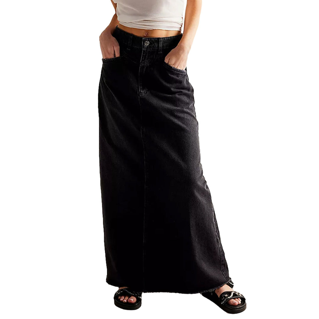 Women's Denim Maxi Skirt with High Waist and Practical Pockets Lune London