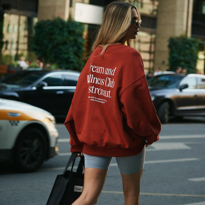 Casual sweatshirt for women with creative logo detail and off-the-shoulder Amarae