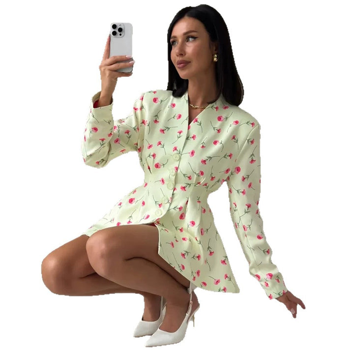 Women's fitted blazer with peplum, decorative buttons and floral pattern Amarae