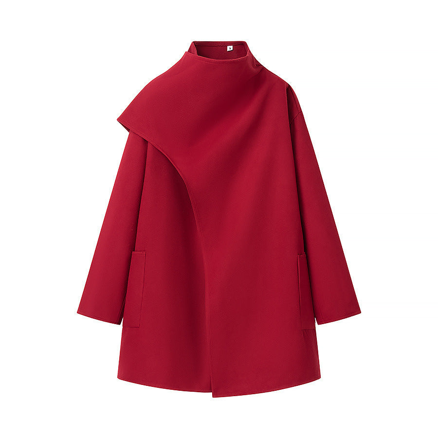 Manteau élégant pour femmes avec coupe asymétrique et poches pratiques Chic & Stil