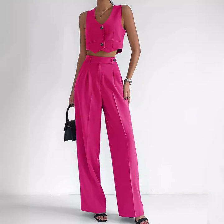Fashionable women's set consisting of a sleeveless crop top and wide trousers Lune London