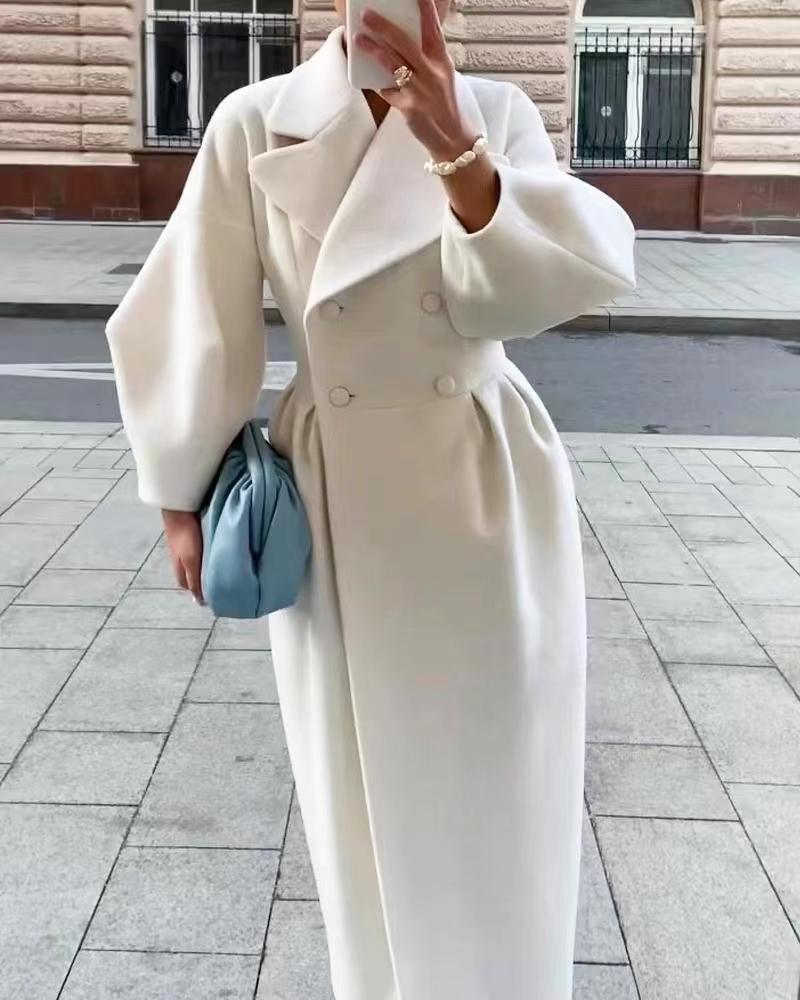 Elegant trench coat for women with shiny finish and stylish belt Lune London