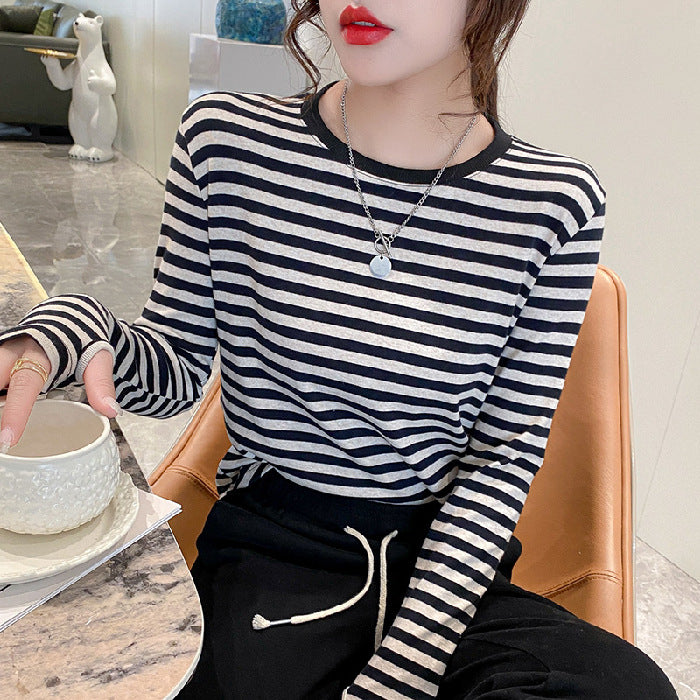 Women's striped long-sleeve shirt with comfortable sleeves Chic & Stil