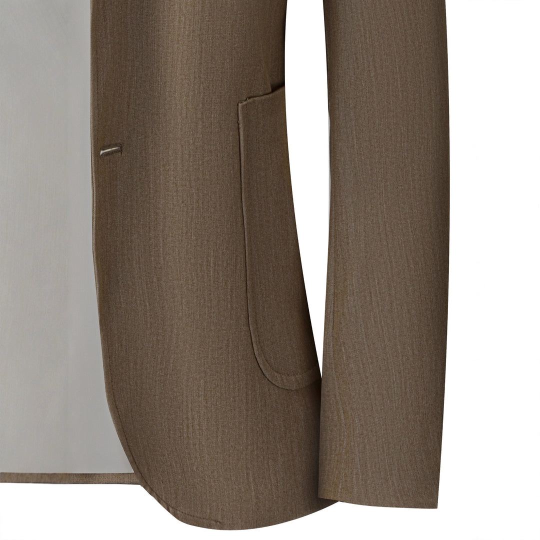 Elegant woman, lightweight blazer with a slim fit and modern lapel Lune London
