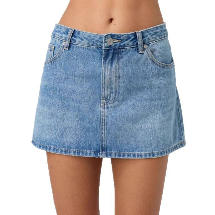 Ladies denim mini skirt with fashionable pockets and classic cut Lune London