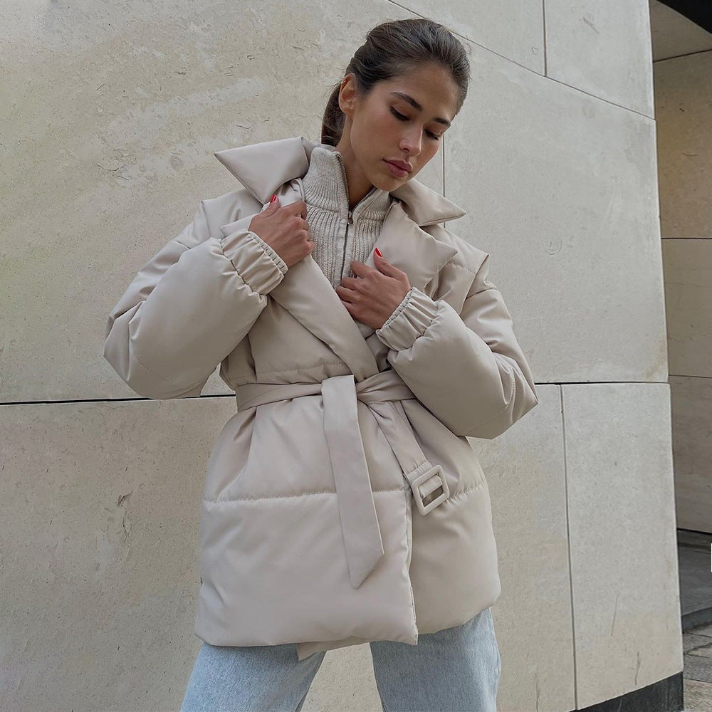 Women Elegant and warm quilted jacket with waist belt Lune London