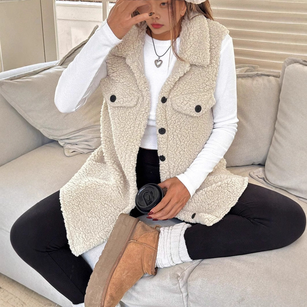 Ladies soft teddy fabric cardigan with practical pockets Lune London
