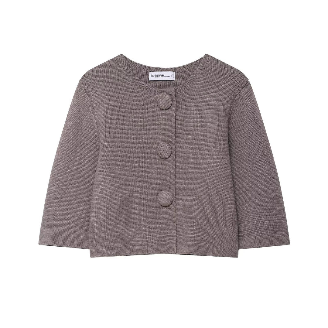 Cardigan féminin élégant avec détails de boutons Chic & Stil