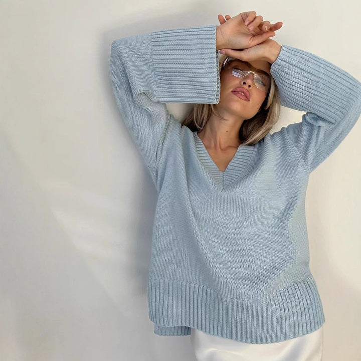 Women Elegant Knit Sweater with V-neck and Soft Material Lune London