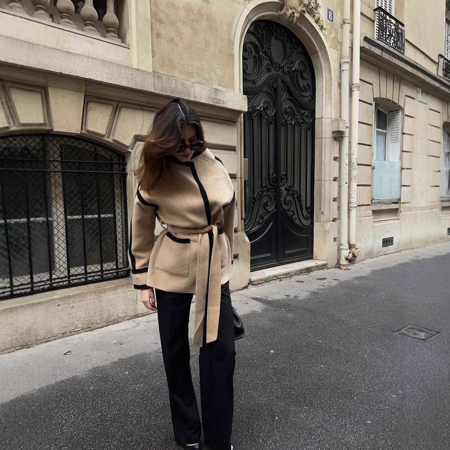 Fashion oversized coat for women with belt and graphic contrasts Lune London