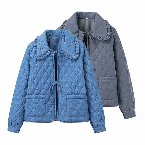 Quilted transitional jacket for women with large collar and practical pockets Amarae