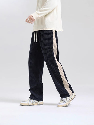 Comfortable leisure pants for ladies with textured fabric and chic side stripes
