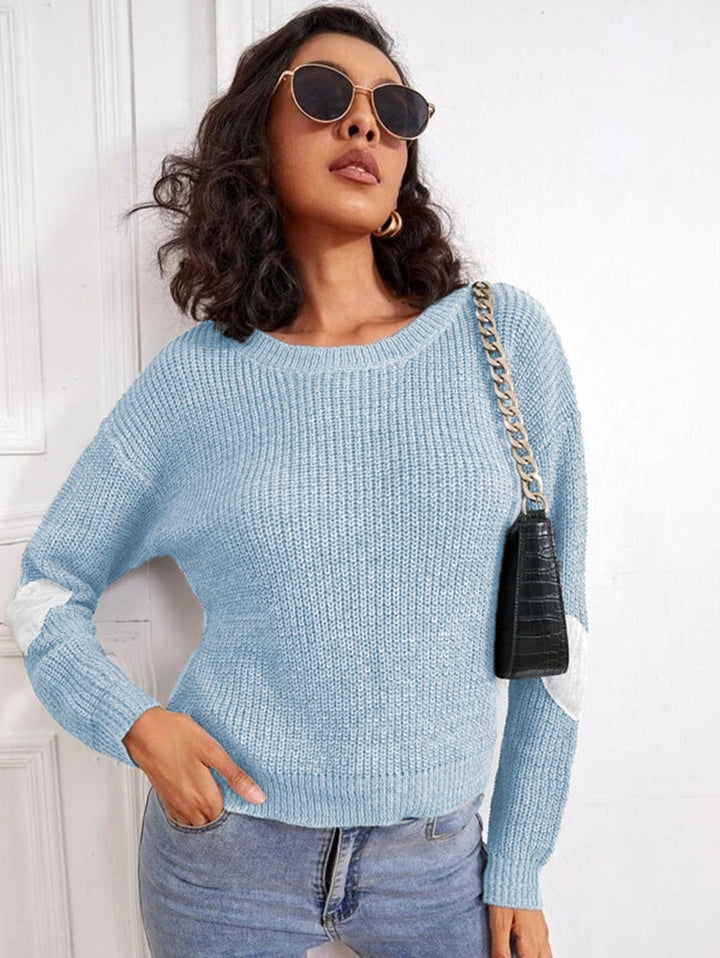 Trendy knitted sweater for women with contrasting sleeve accents Lune London