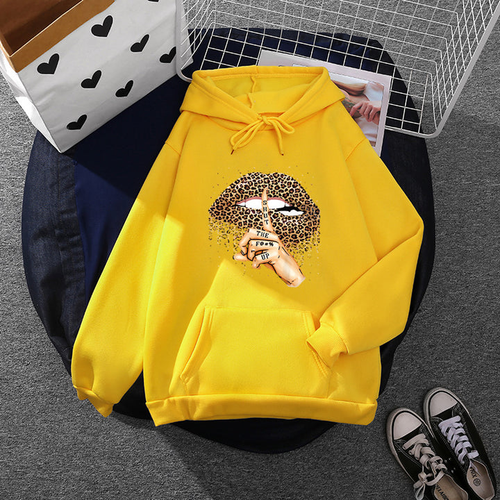 Women's hoodie with striking leopard pattern Chic & Stil