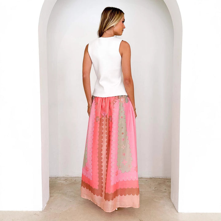 Boho long skirt for women with floral design and tie at the waist Chic & Stil