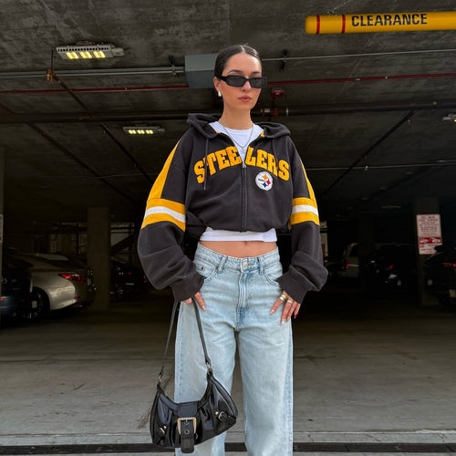 Cropped hoodie for women with catchy print and relaxed fit Amarae