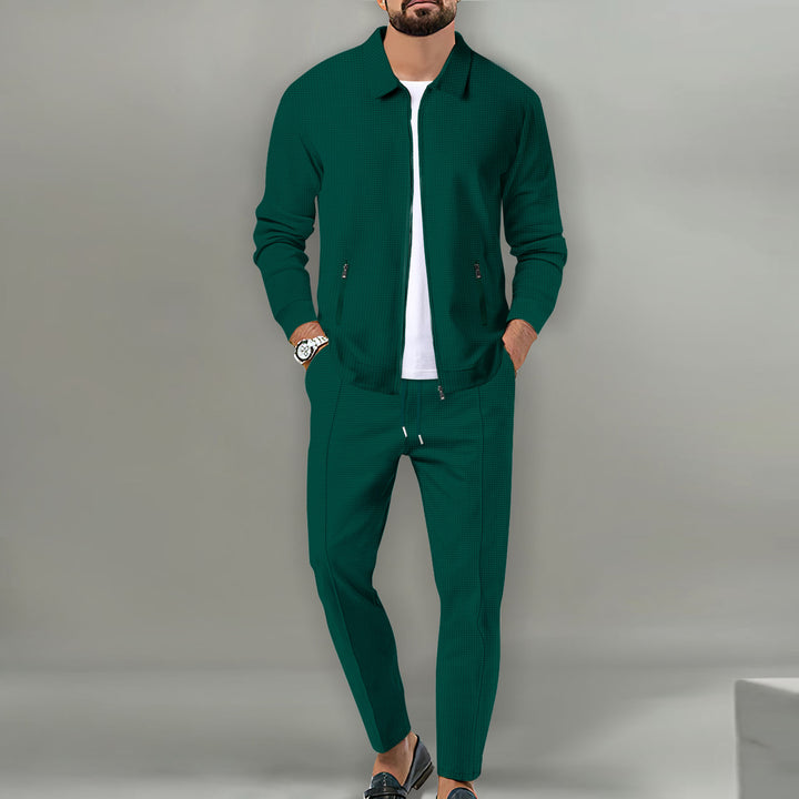 Men's leisure outfit made of breathable material with practical pockets Lune London