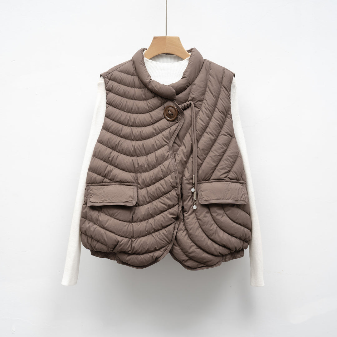 Padded vest for ladies with innovative cut and functional pockets Lune London