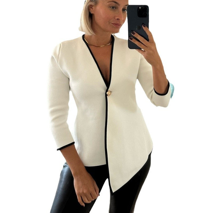 Elegant women's jacket with asymmetric cut and metallic button Lune London