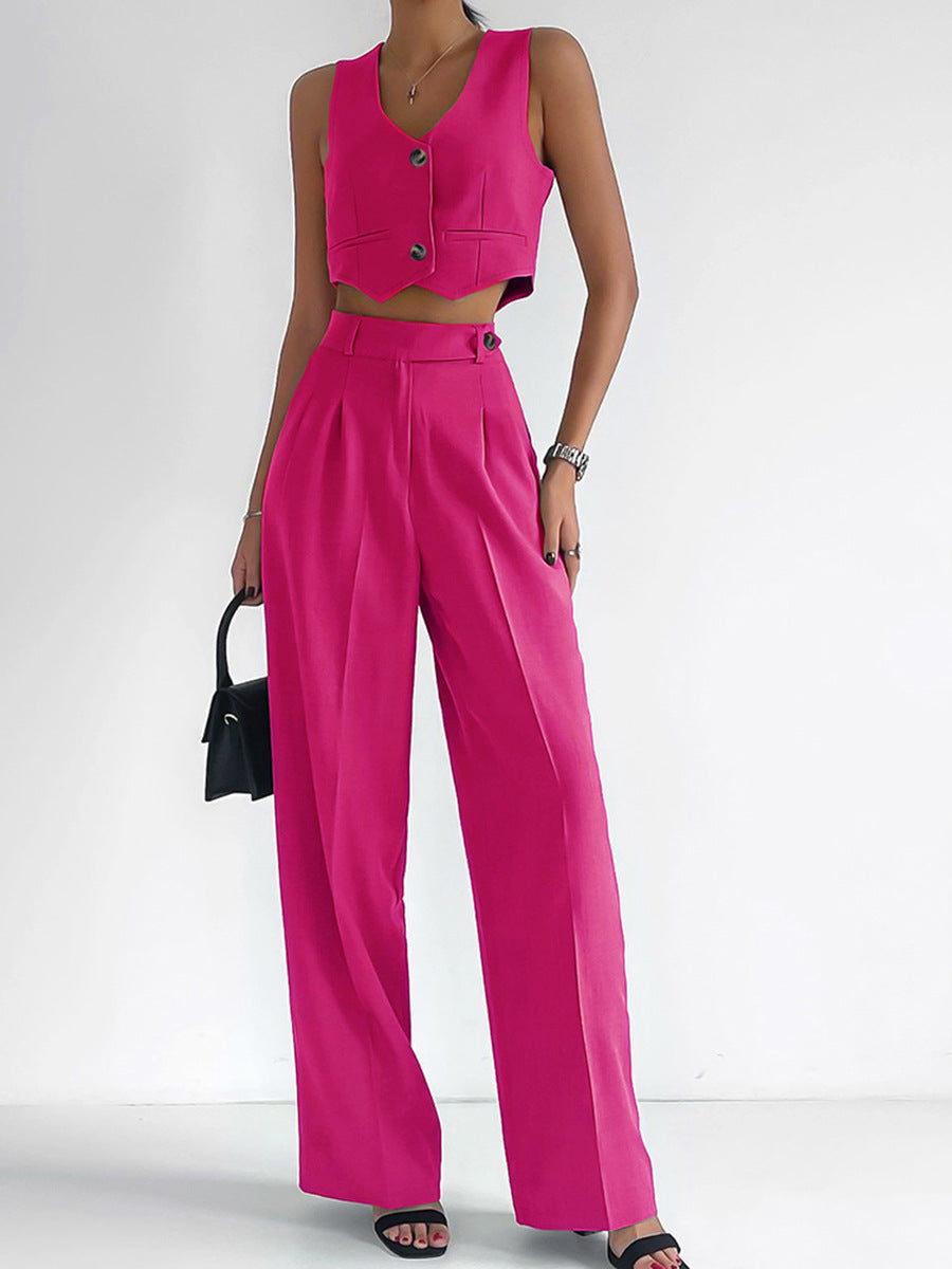 Fashionable women's set consisting of a sleeveless crop top and wide trousers Lune London
