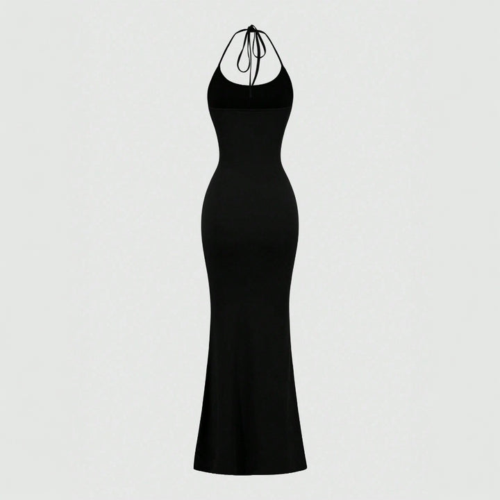 Robe maxi moulante pour femmes avec design de maintien et coupe slim Chic & Stil