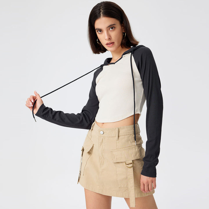Haut de sport pour femmes, court, avec capuche et manches longues Chic & Stil