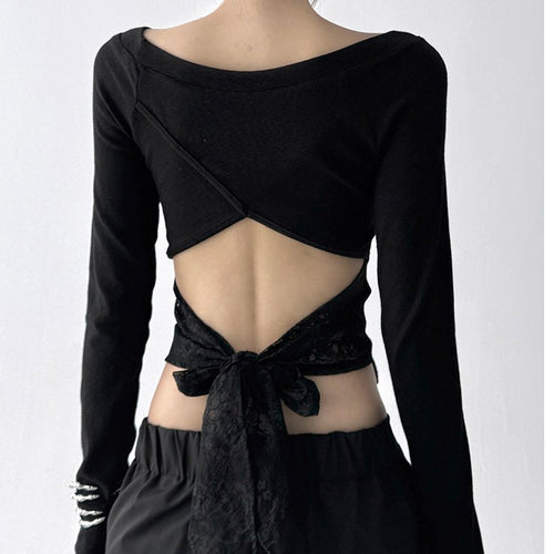 Women's long-sleeve top with open back and delicate lace detail Chic & Stil