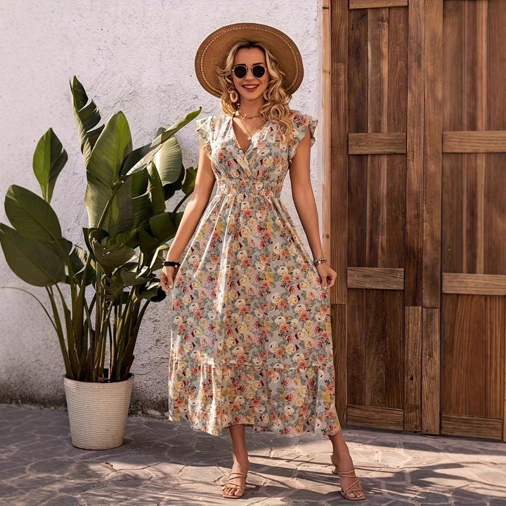Maxi dress for women with floral design and casual V-neck Lune London