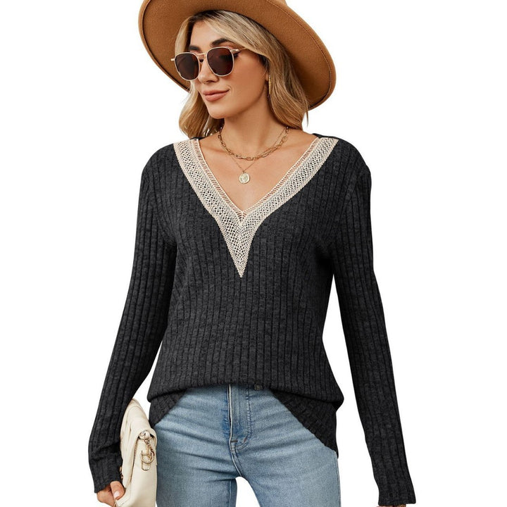 Knit sweater for women with V-neck and romantic lace Lune London