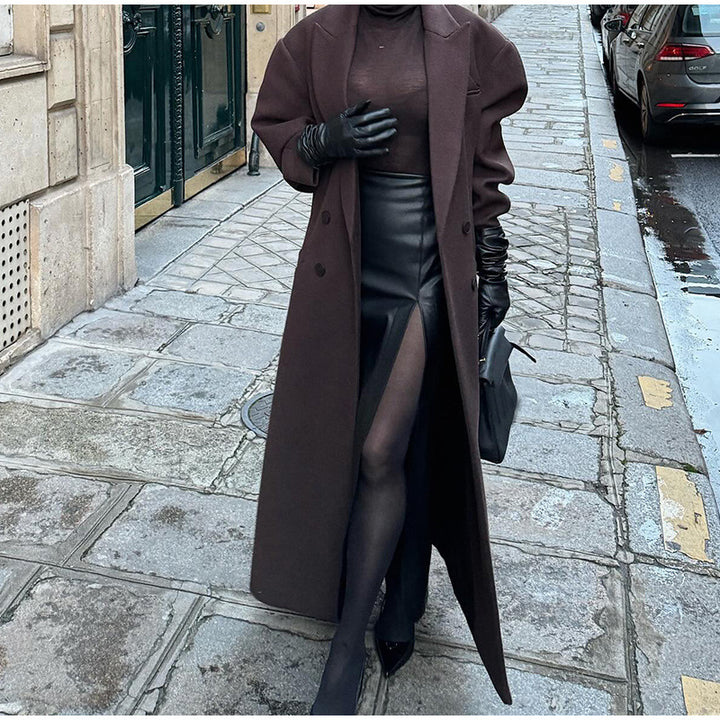 Oversized women’s coat jacket with double row of buttons and wide shoulders Lune London