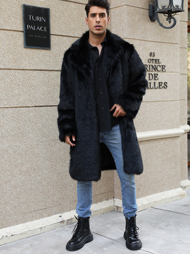 Long and elegant fur coat for men Lune London