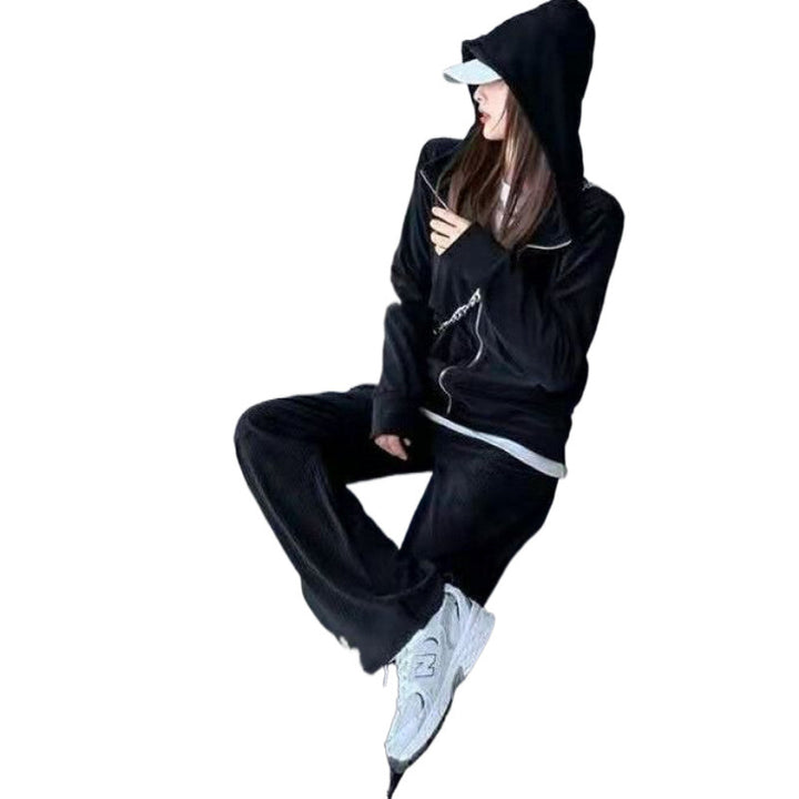Women's Cozy Sports Set with Zipper and Loose Fit Chic & Stil