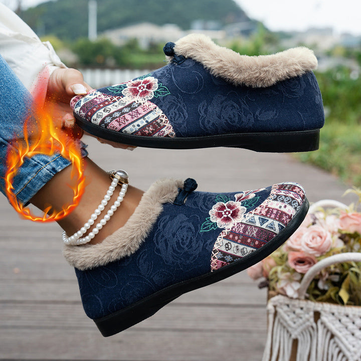 Lune London | Women's slippers with soft lining and trendy flower design