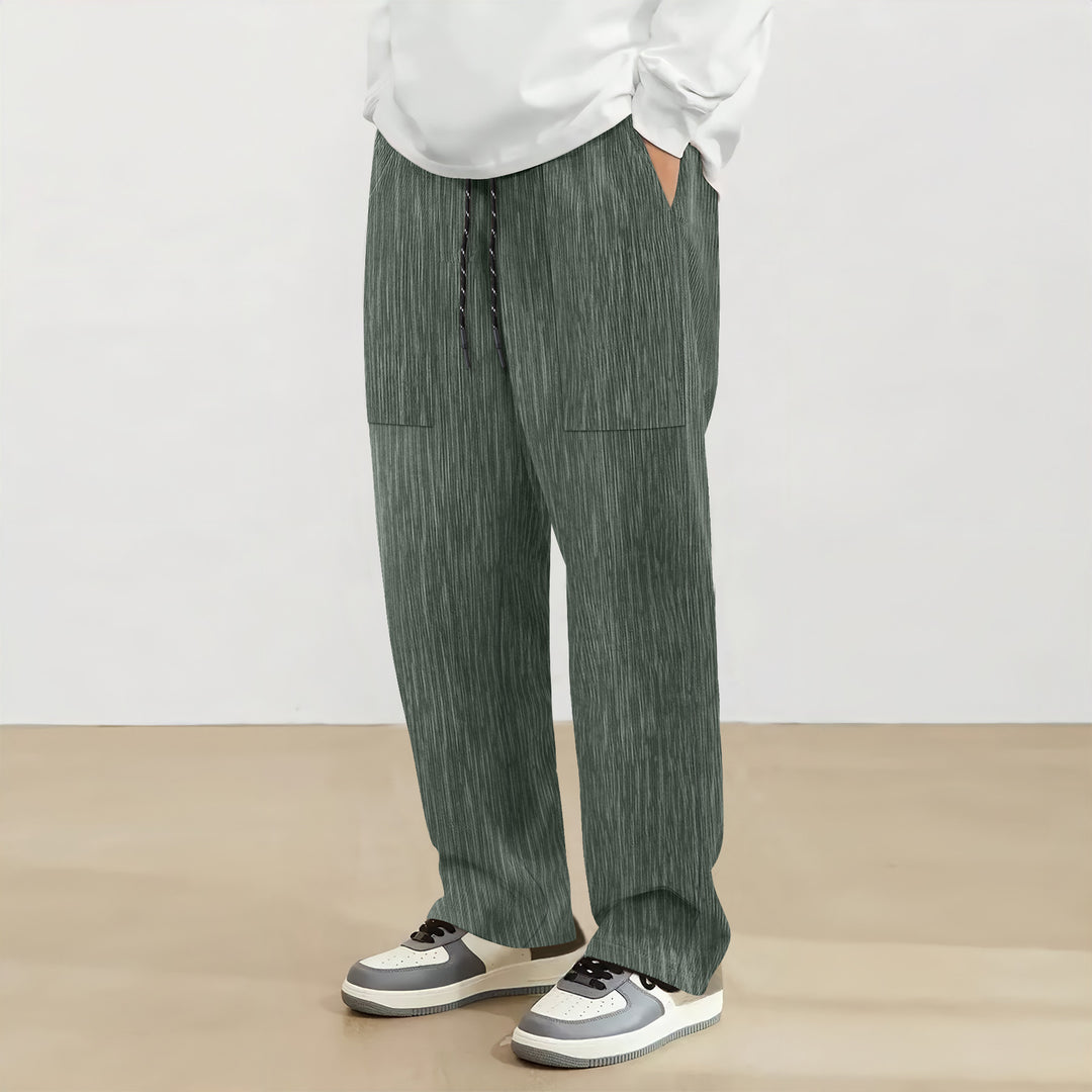 Casual men's pants with an innovative structured design and practical pockets Lune London