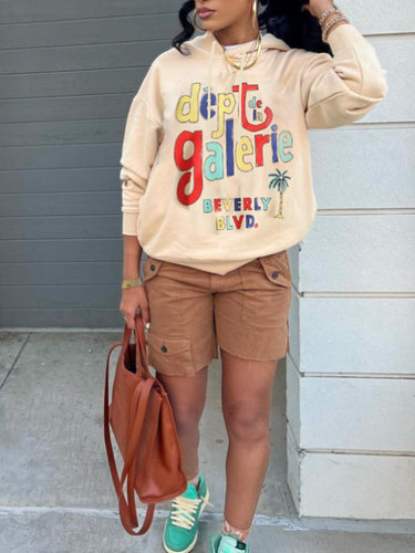 Dame Hoodie with catchy vintage logo Amarae