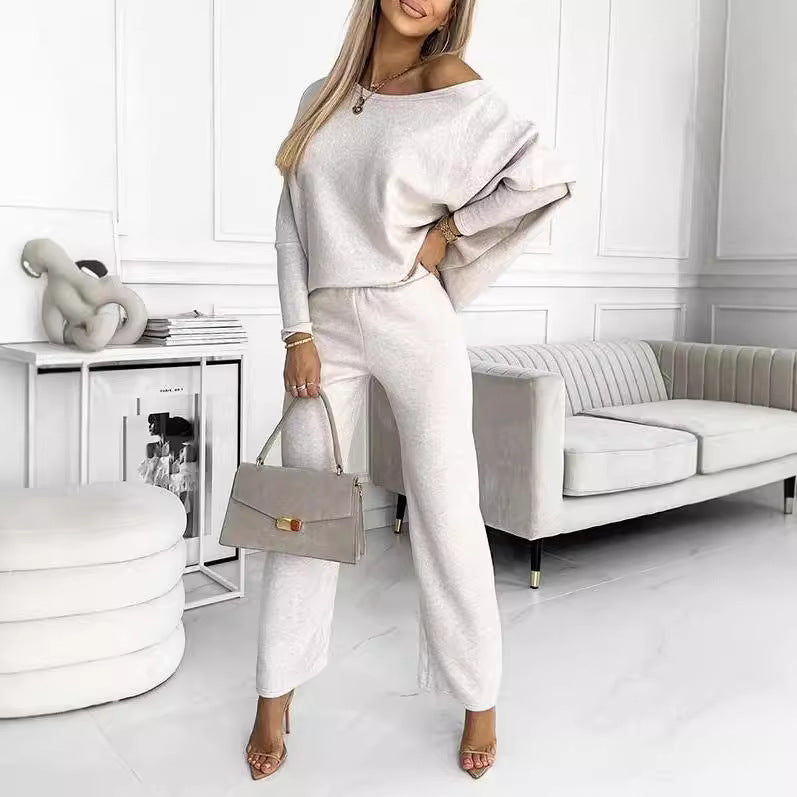 Ladies elegant and casual loungewear set with a loose fit Lune London