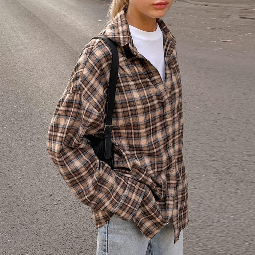 Plaid flannel blouse for women with a stylish cut and comfortable sleeves Lune London