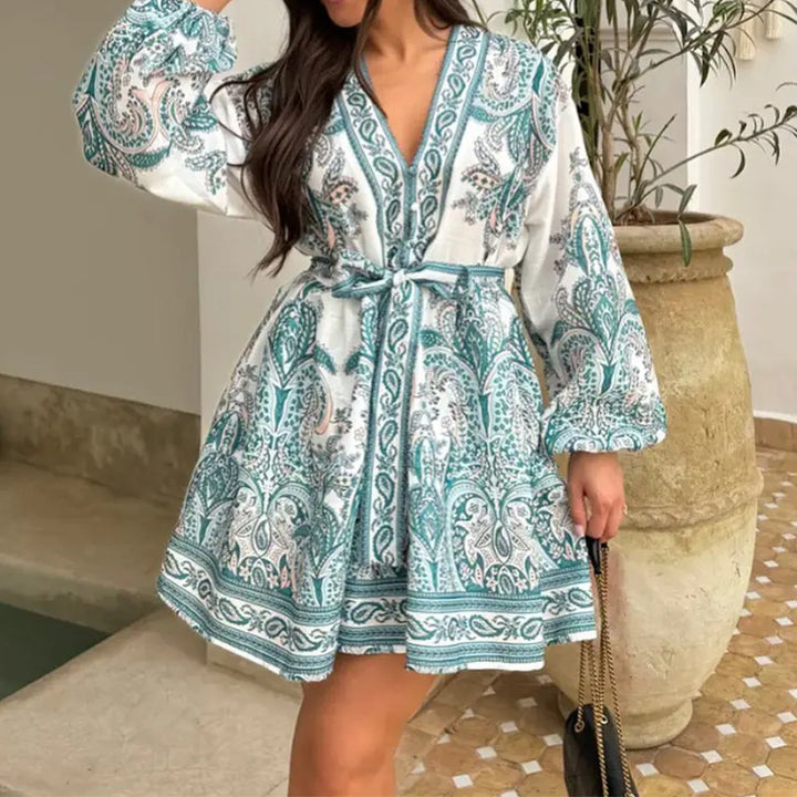 Robe enveloppante à manches longues et ceinture de taille en motif paisley vert émeraude pour femmes Chic & Stil