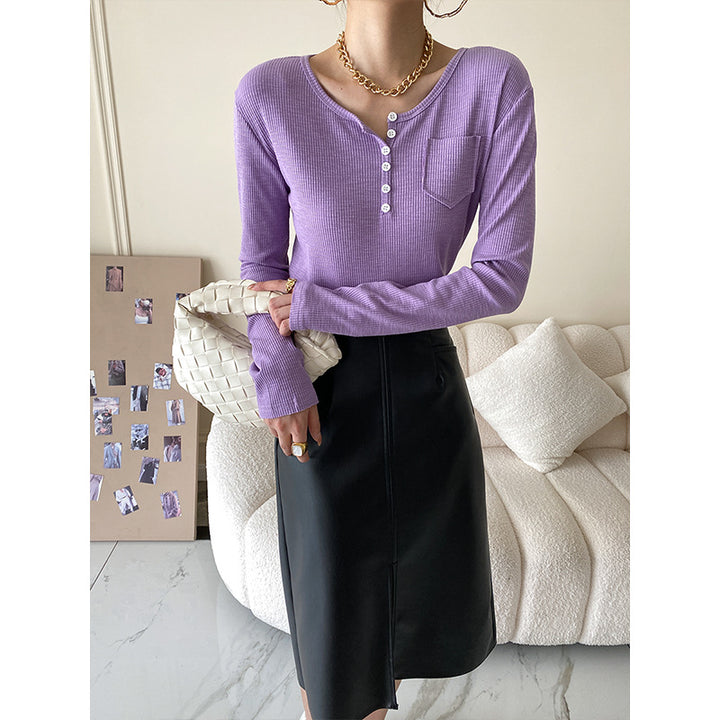 Women's Long Sleeve Henley Top with Button Placket Chic & Stil