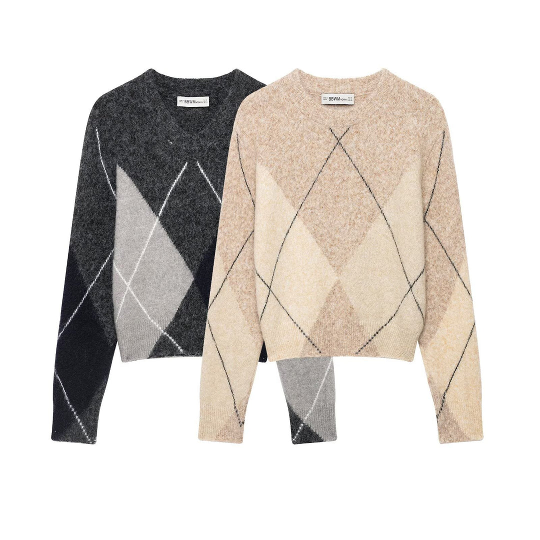 Women's argyle sweater made of wool blend with soft pile and boxy cropped silhouette Amarae