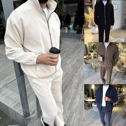 Leisure suit for men in soft corded material with great breathability and a convenient zipper Amarae