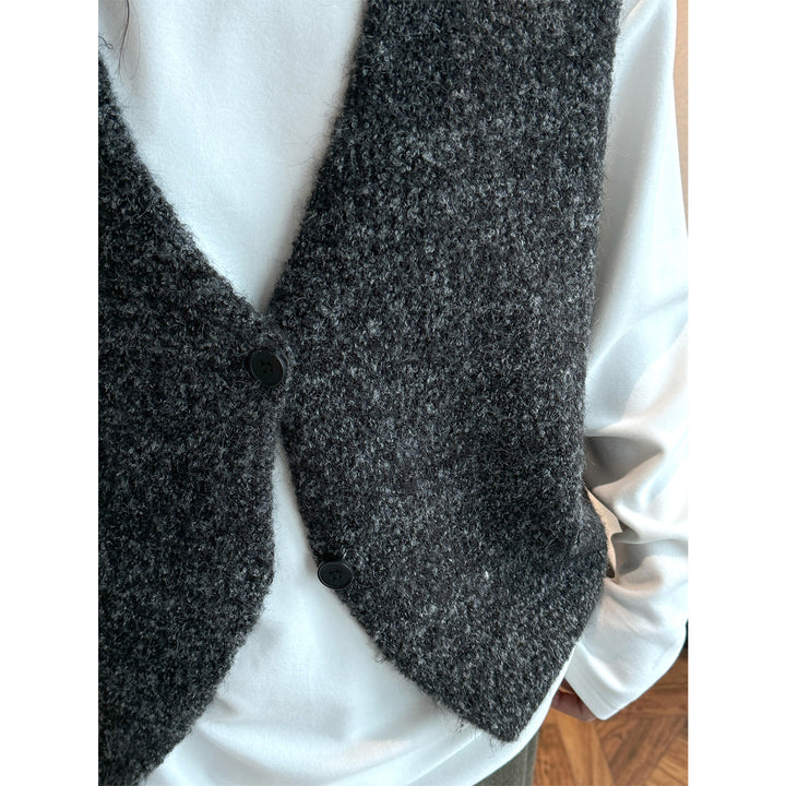 Women's Cozy Boucle Vest with V-Neck and Button Placket Amarae