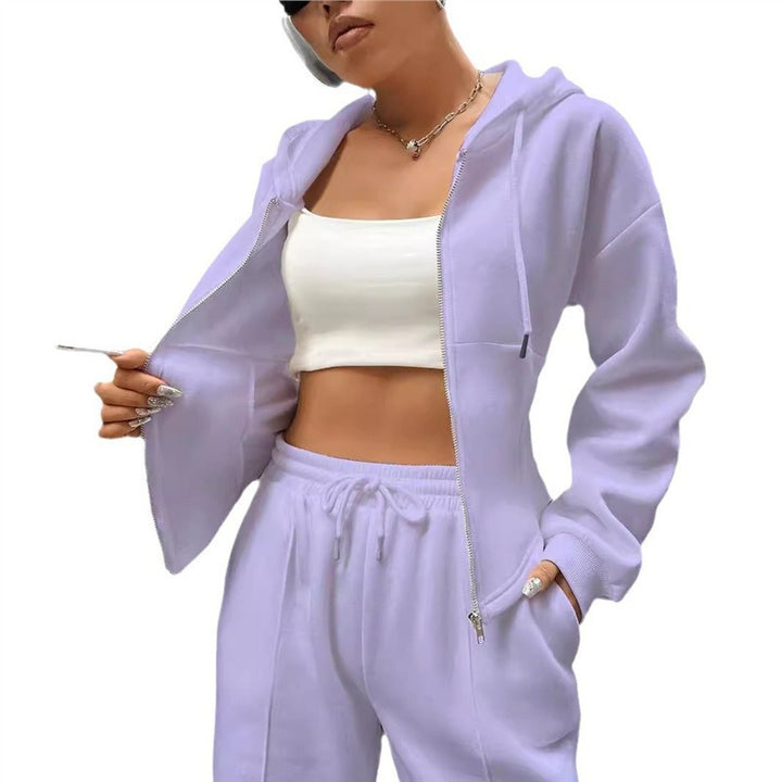 Ensemble hoodie ajusté pour dames avec des détails subtils de fermeture éclair Chic & Stil