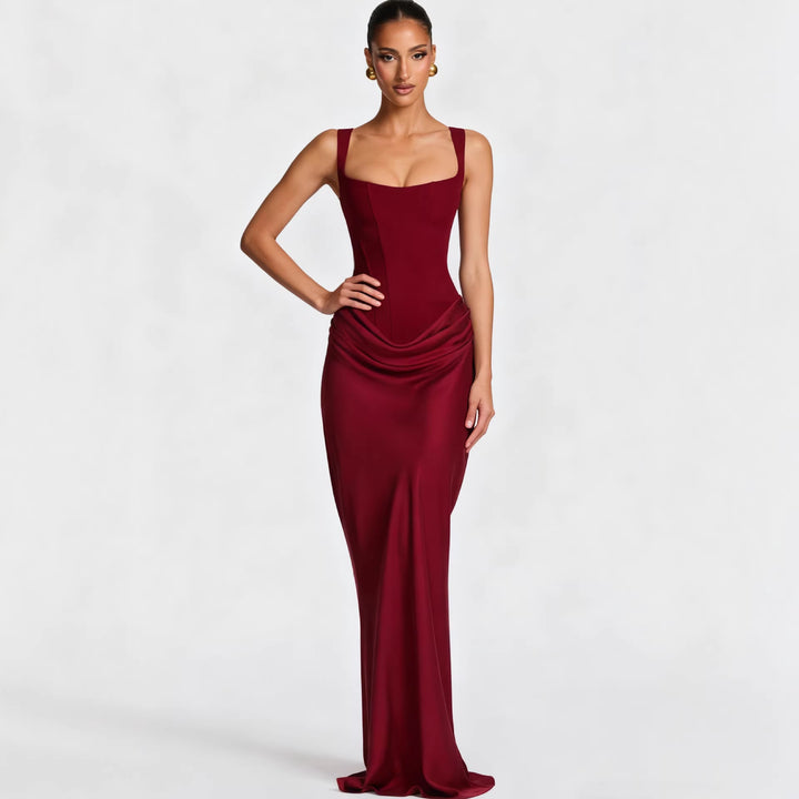 Women's Elegant and Figure-Hugging Evening Dress with Fully Lined Skirt Lune London