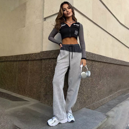 Comfortable lounge pants for women with an elastic waist and a trendy design Amarae