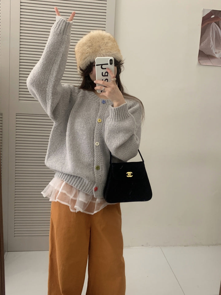 Ladies Comfortable Knit Pullover with Colorful Buttons and a Casual Fit Lune London