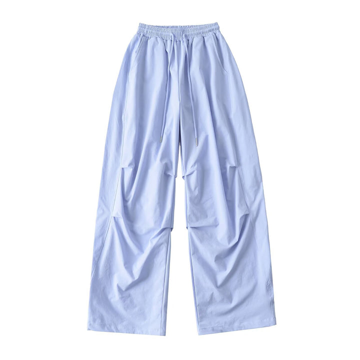 Loose casual pants for women with elastic waist and practical side pockets Lune London