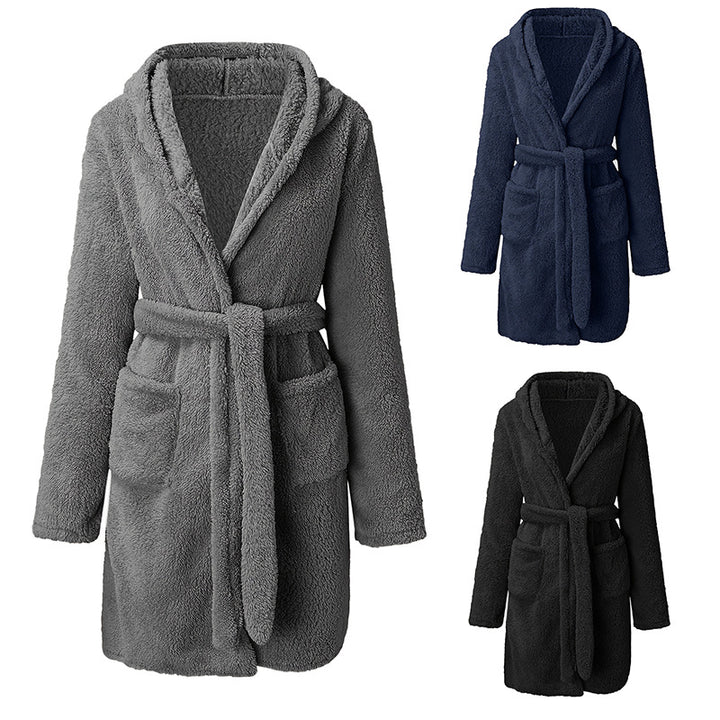 Fleece bathrobe for women with hood and practical pockets Lune London