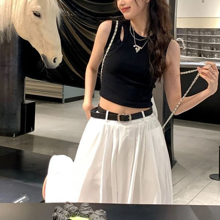 Women's crop top with elastic waistband and asymmetrical neckline Lune London