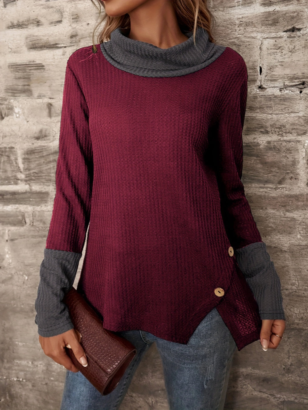 Women long sleeve T-shirt with wide collar and textured premium material Lune London
